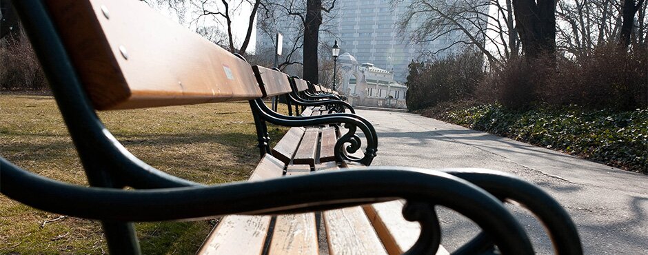 Parkbank im Wiener Stadtpark | © Flickr | Letizia Barbi