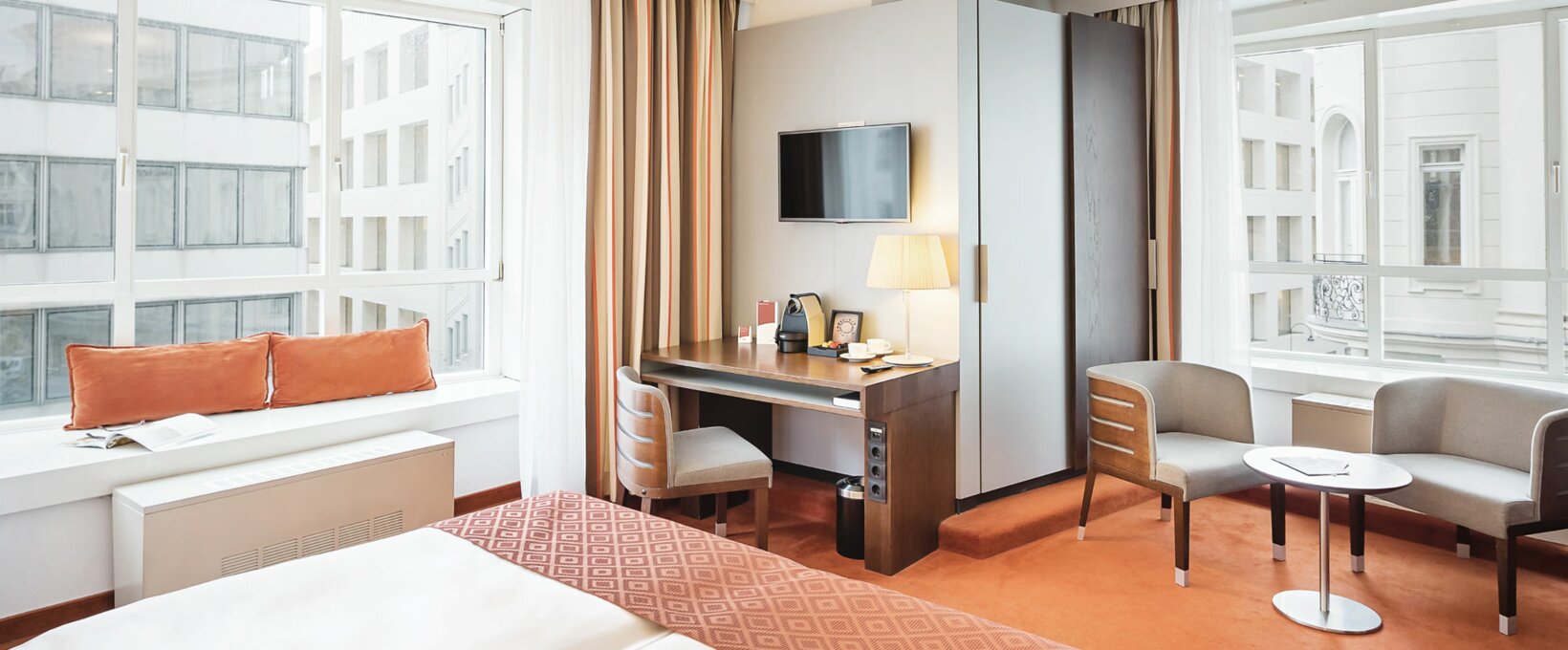 Junior Suite | Hotel Europa Wien Junior Suite with living and sleeping area | Hotel Europa Wien