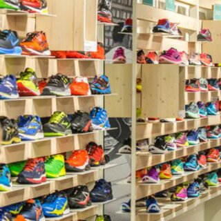 Ob Profi oder Anfänger, bei diesen Laufshops in Wien findet jeder die passende Ausrüstung. | © RunInc.