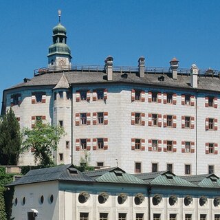 Burgen und Schlösser in Innsbruck liegen zentral und sorgen für einzigartige Eindrücke. | © KHM Museumsverband