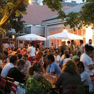 Public Viewing mit Festivalfeeling oder Strandfeeling