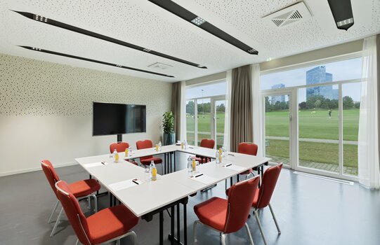 Seminarraum Mira mit Blocktafel | Hotel Bosei in Wien