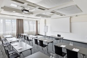 Seminar room Monroe "Parlament" with screen | Hotel Europa Graz