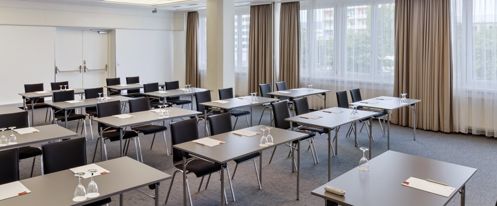 Seminar room Newton | Hotel Europa Graz Seminar room Newton "Class room" | Hotel Europa Graz