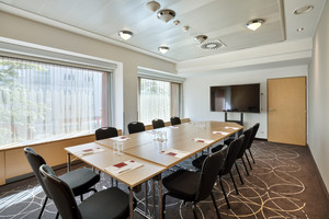 Seminar room Böhm boardroom with screen | Hotel Europa Salzburg