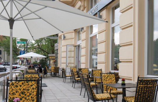 Schlosscafé with seating lounge | Parkhotel Schönbrunn in Vienna