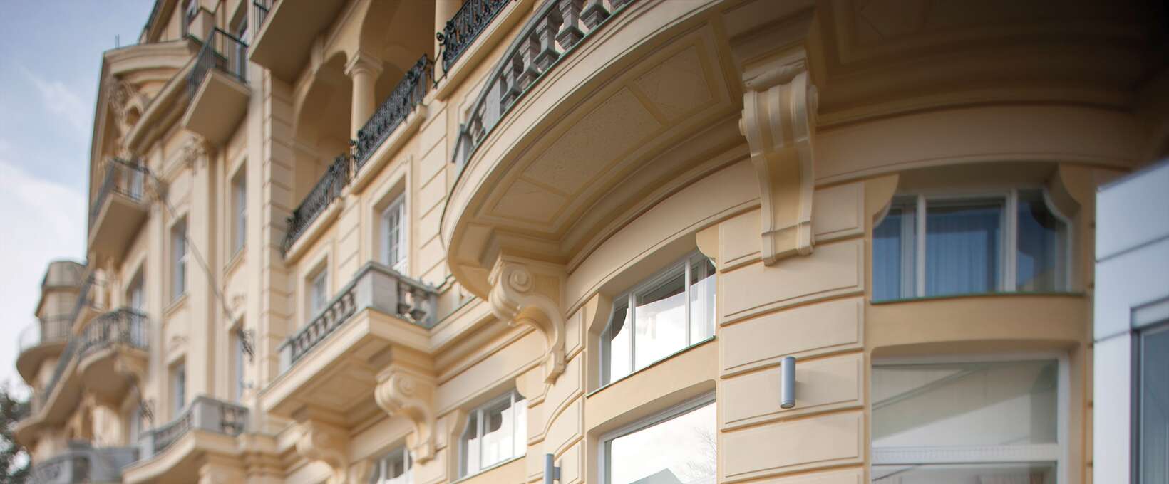 Exterior view entrance | Parkhotel Schönbrunn in Vienna