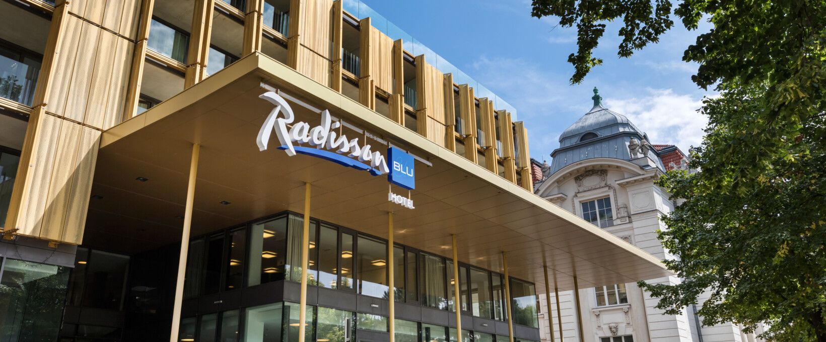 Außenansicht Eingangsbereich | Radisson Blu Park Royal Palace Hotel in Wien