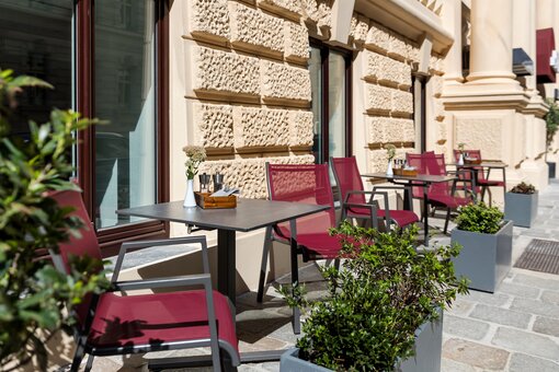 Terrace | Hotel Rathauspark in Vienna Terrace  with seatings | Hotel Rathauspark in Vienna