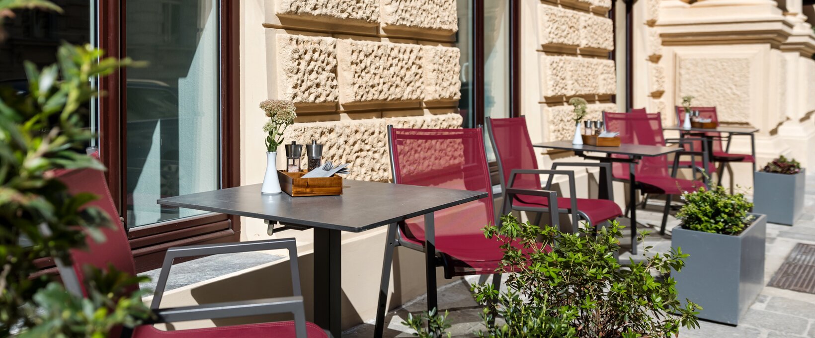 Terrace | Hotel Rathauspark in Vienna Terrace  with seatings | Hotel Rathauspark in Vienna