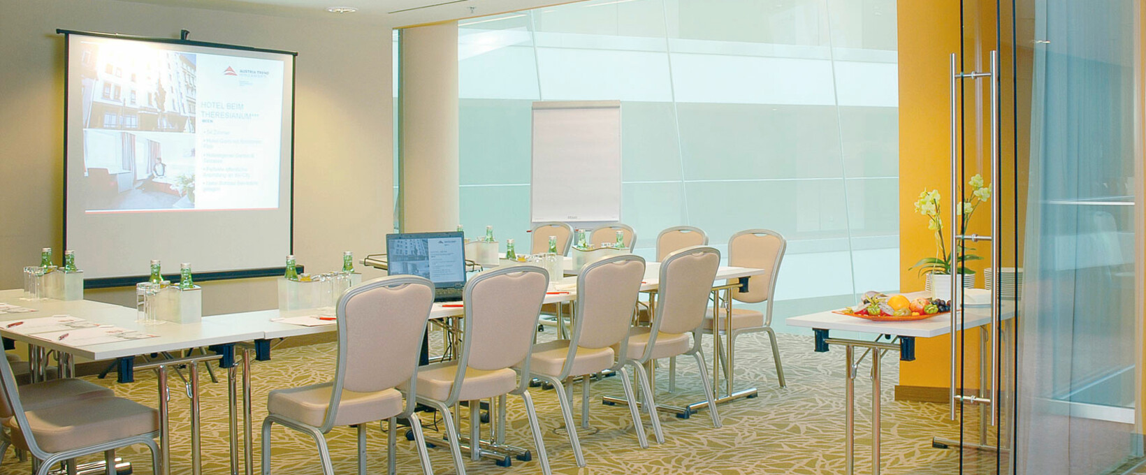 Seminar room Ludwig | Hotel Savoyen Vienna Seminar room Ludwig with U-shape | Hotel Savoyen Vienna