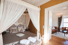Master´s bedroom with poster bed | Schloss Schönbrunn Grand Suite in Vienna