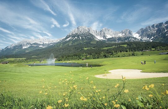 Golf course with pond | Kitzbühel  | © Österreich Werbung | Niederstrasser 