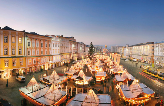 Weihnachtsmarkt in der Stadt | Linz | © Österreich Werbung | Roebl