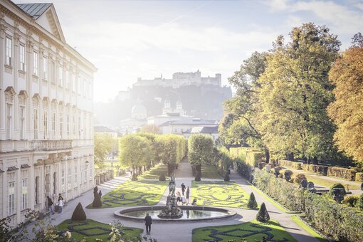 Mirabell garden with view to the Hohensalzburg | Salzburg 