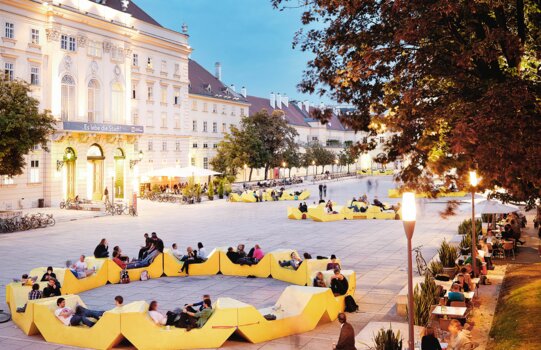 Museum quarter in the evening | Vienna | © Wien Tourismus | Peter Rigaud