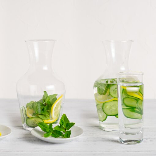 Buffet with drinks Buffet with water and juice